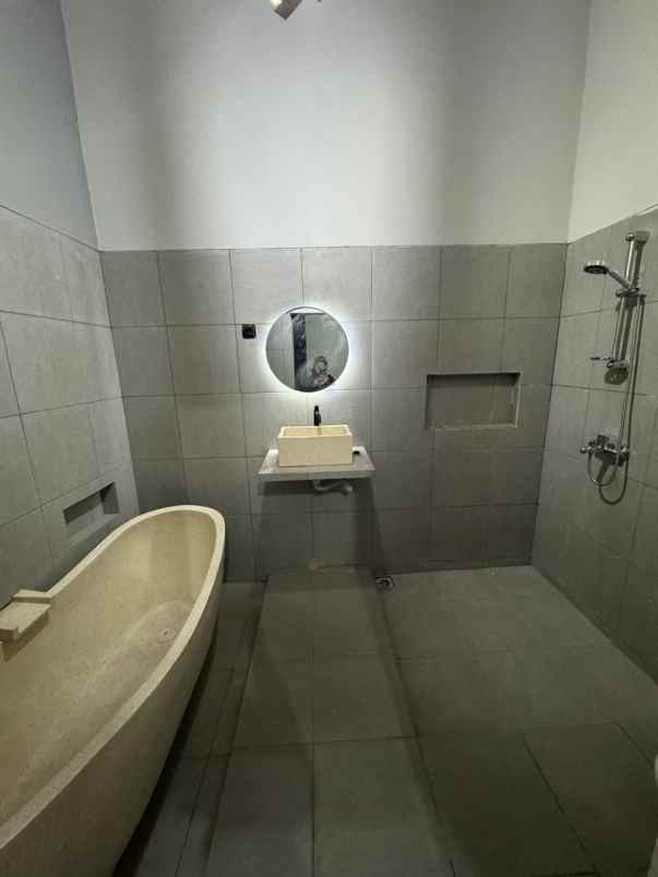 dijual rumah pancoran mas depok