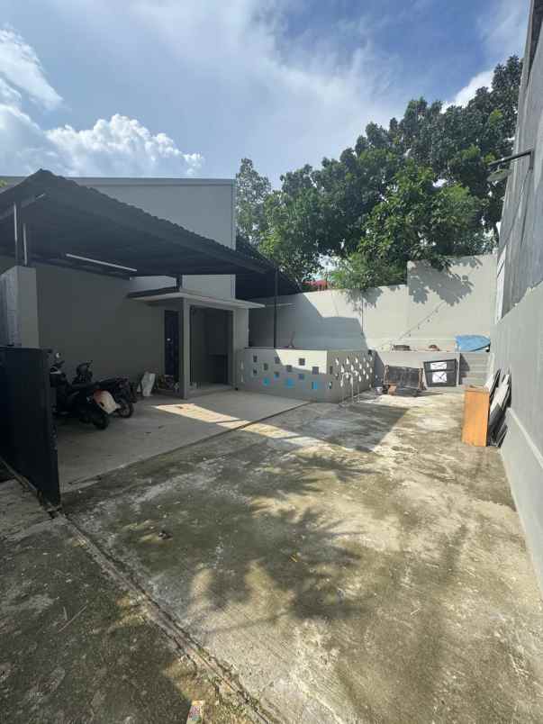 dijual rumah pancoran mas depok