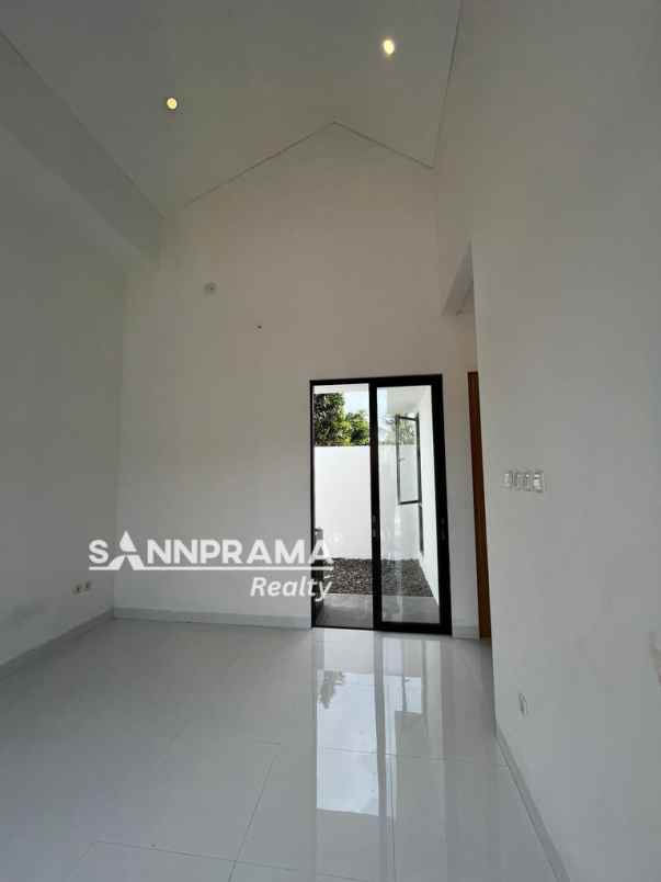 dijual rumah pancoran mas depok