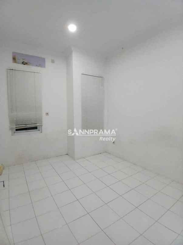 dijual rumah pancoran mas depok