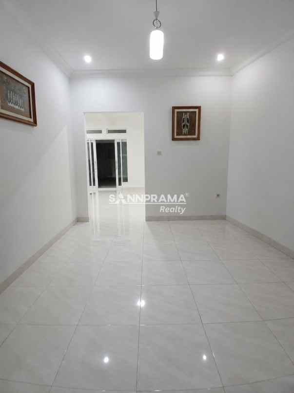 dijual rumah pancoran mas depok