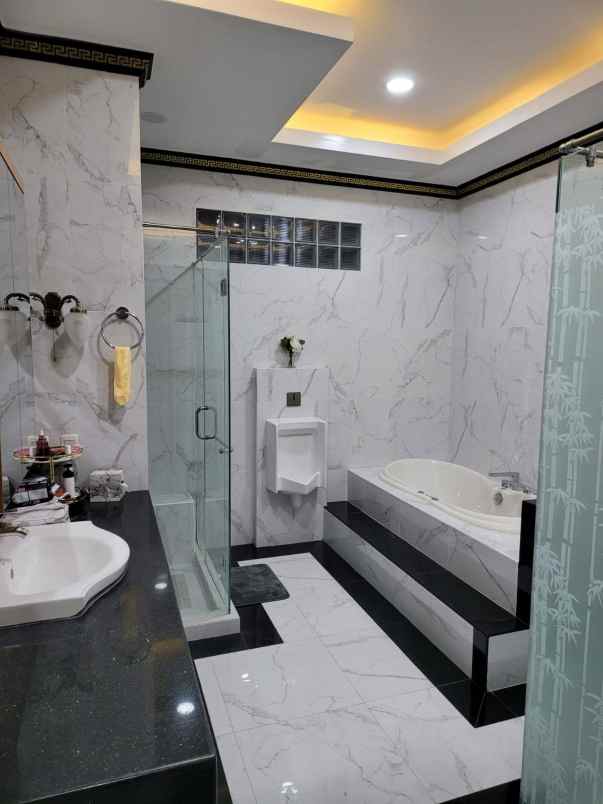 dijual rumah pelepah elok kelapa gading