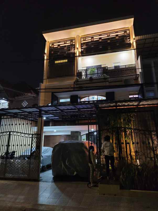 dijual rumah pelepah elok kelapa gading