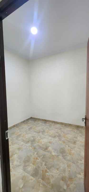 dijual rumah permata cimanggis