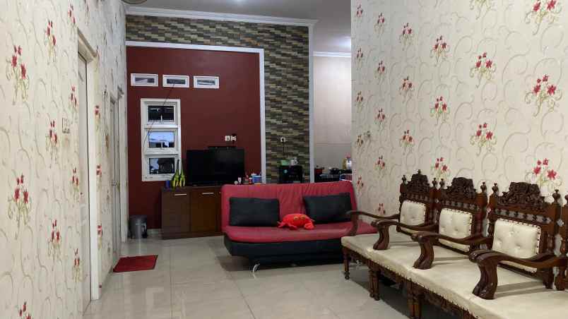 dijual rumah permata tembalang