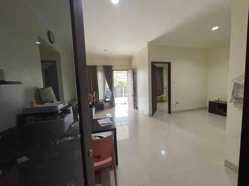 dijual rumah perumahan cibubur country