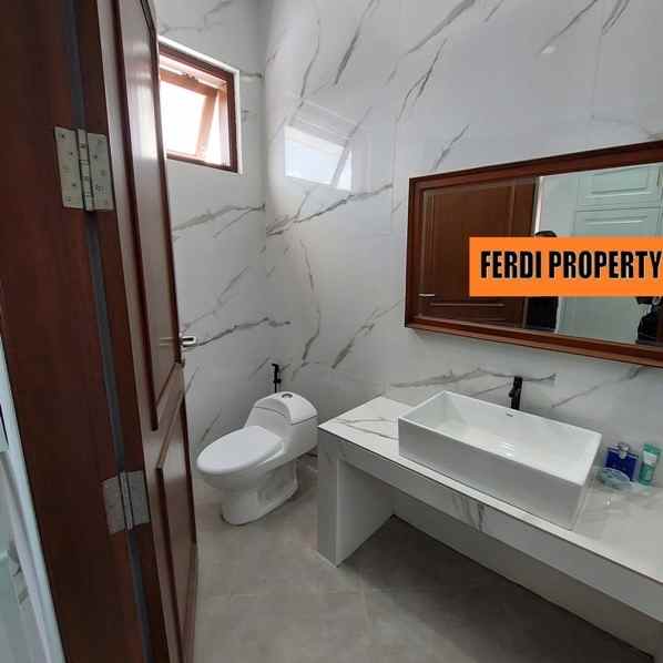 dijual rumah perumahan citra gran cibubur