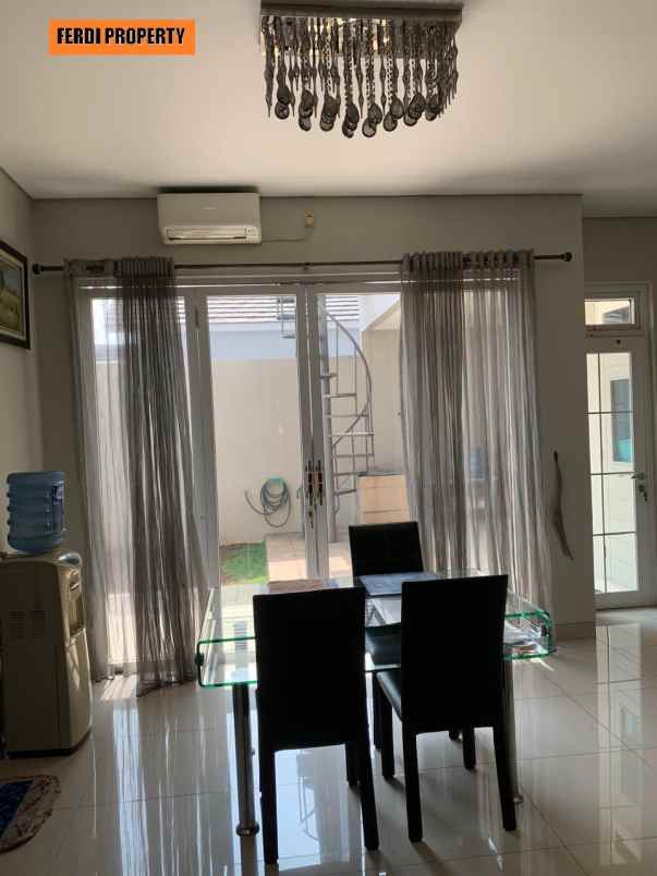 dijual rumah perumahan citra gran cibubur