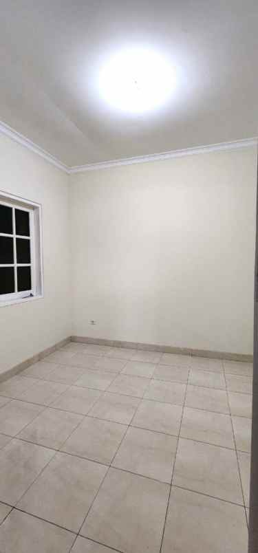 dijual rumah perumahan gading grande