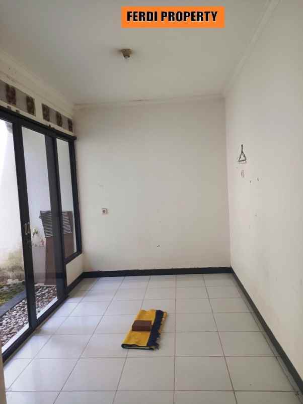 dijual rumah perumahan kota wisata cibubur