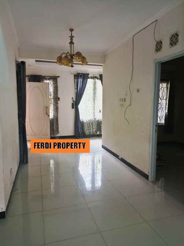 dijual rumah perumahan kota wisata cibubur