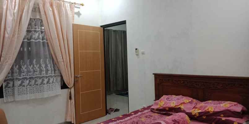 dijual rumah perumahan lembah hijau