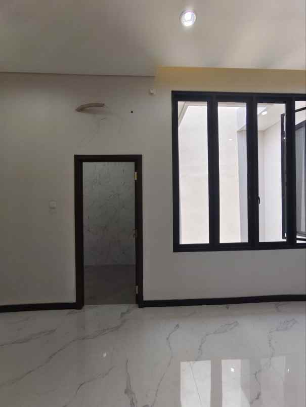 dijual rumah perumahan pantai mentari