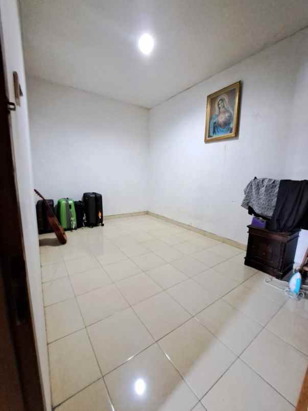 dijual rumah perumahan permata harapan