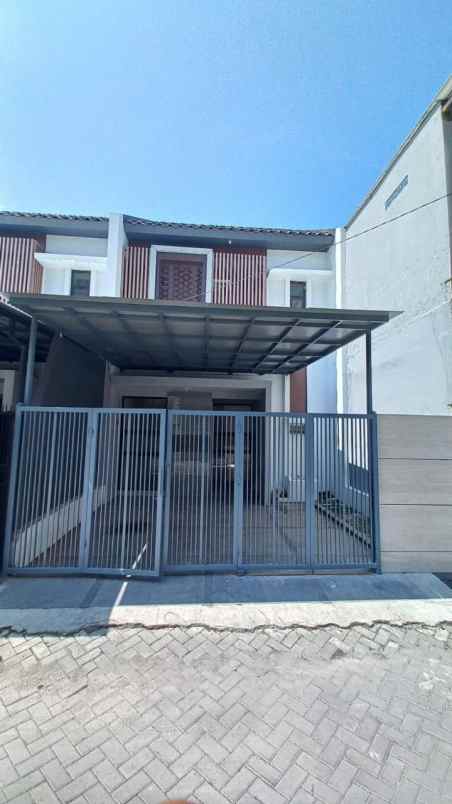 dijual rumah perumahan royal paka rungkut