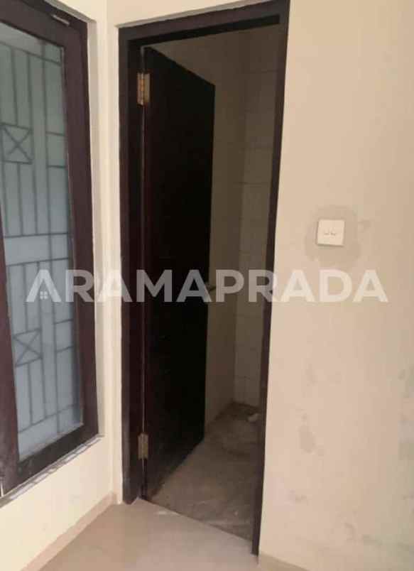 dijual rumah pidada