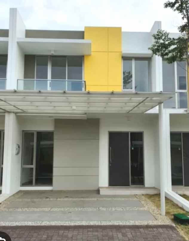 dijual rumah pik2