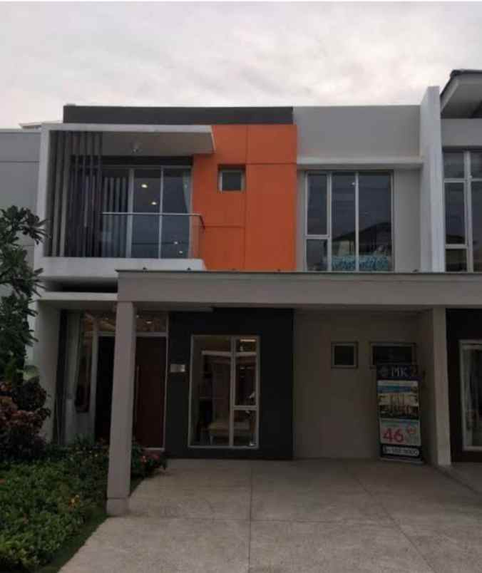 dijual rumah pik2