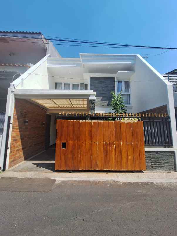 dijual rumah pondok bambu jaktim