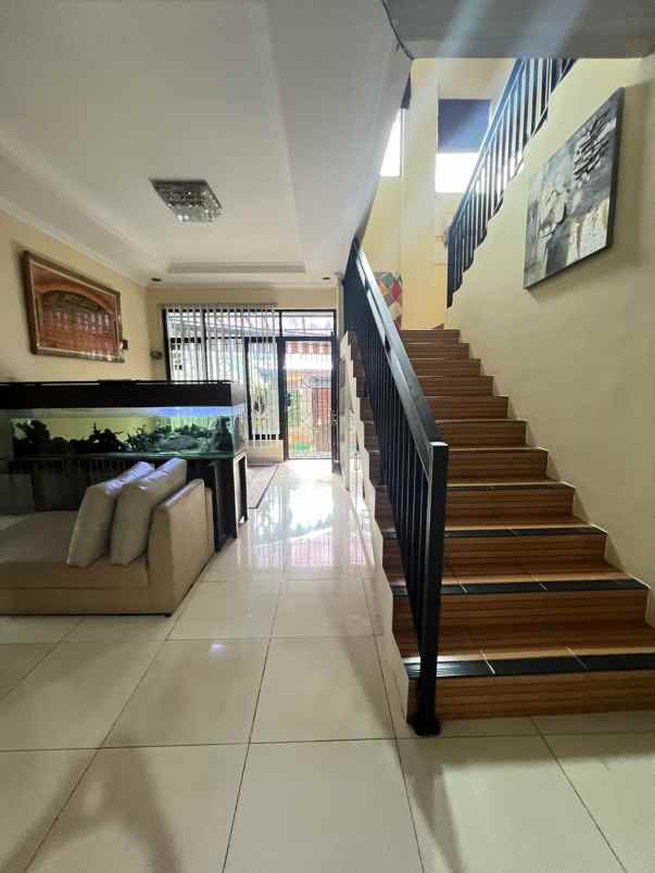 dijual rumah pondok kelapa jaktim