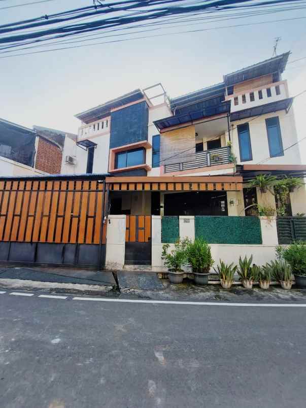 dijual rumah pondok kelapa jaktim