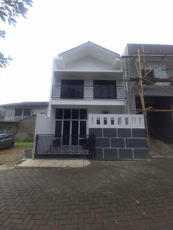 dijual rumah pondok kelapa jaktim