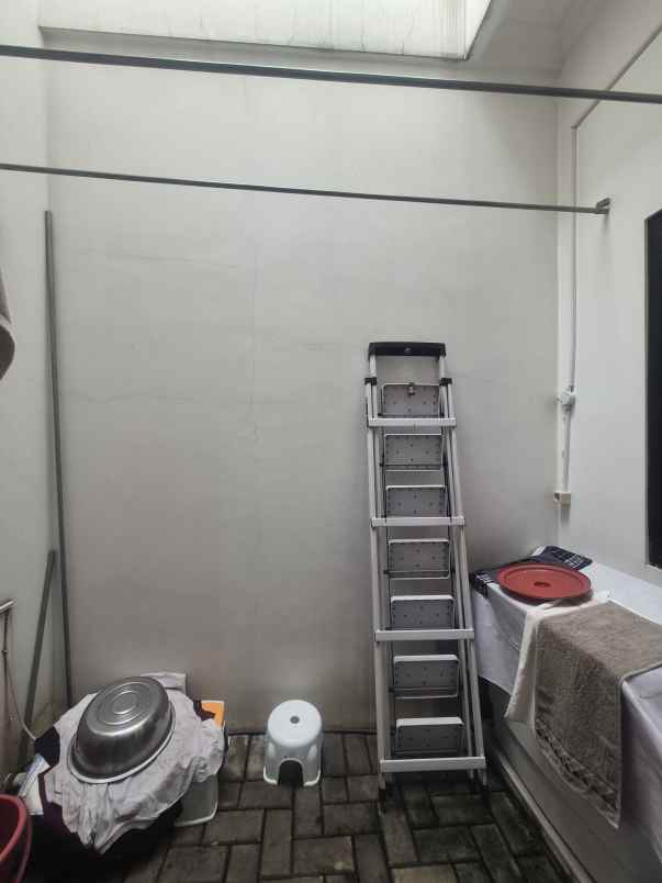 dijual rumah pondok kelapa jaktim