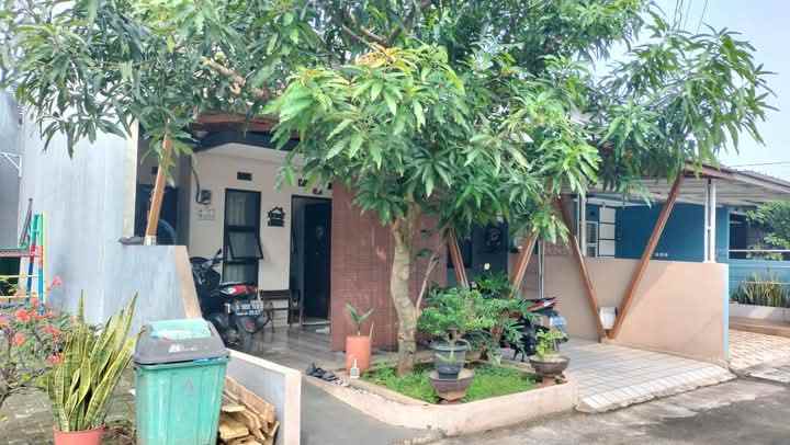 dijual rumah pondok petir