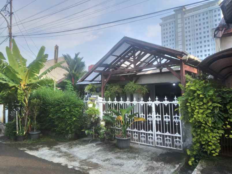 dijual rumah pondok pinang