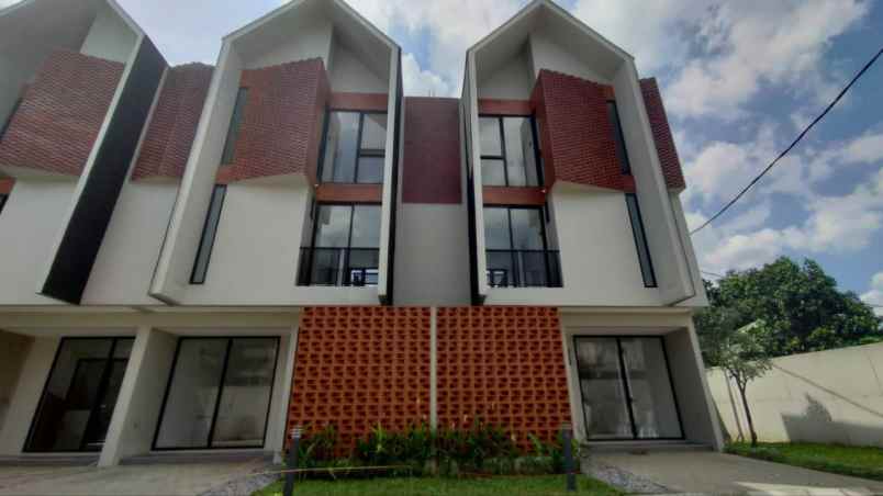 dijual rumah pondok ranji