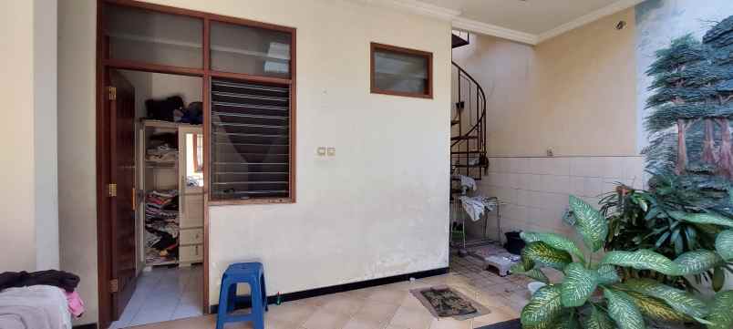 dijual rumah prapen