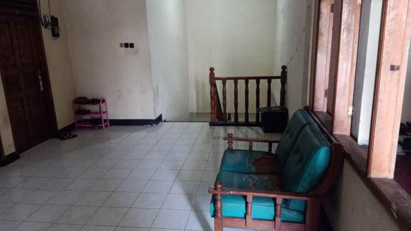 dijual rumah pulomas