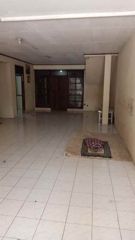 dijual rumah pulomas