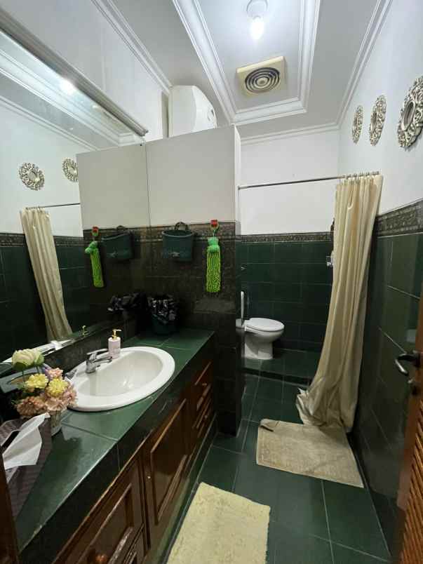 dijual rumah pulomas kayu putih pulo gadung
