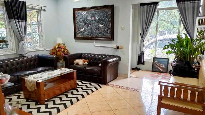 dijual rumah puri intan pegangsaan dua