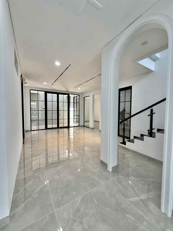 dijual rumah puri widya kencana citraland