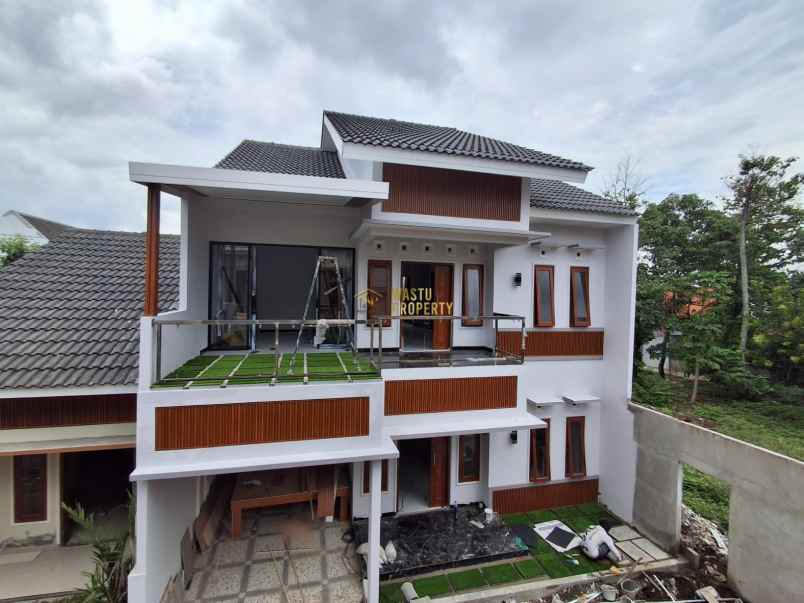 dijual rumah purwomartani