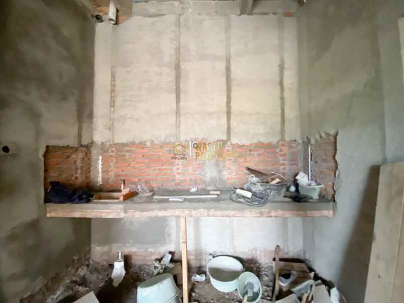 dijual rumah purwomartani