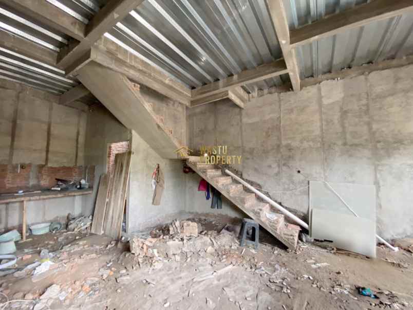 dijual rumah purwomartani