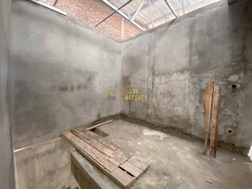 dijual rumah purwomartani