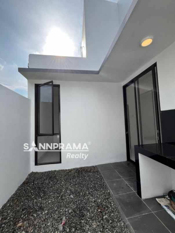 dijual rumah rangkapan jaya pancoran