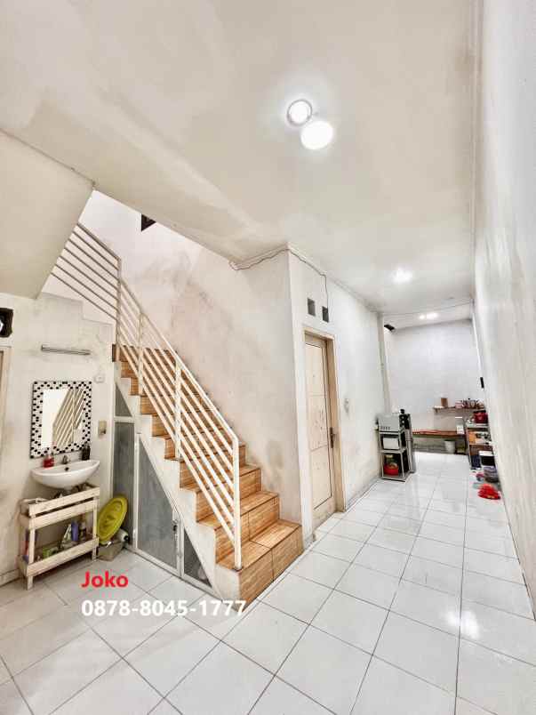 dijual rumah rawajati