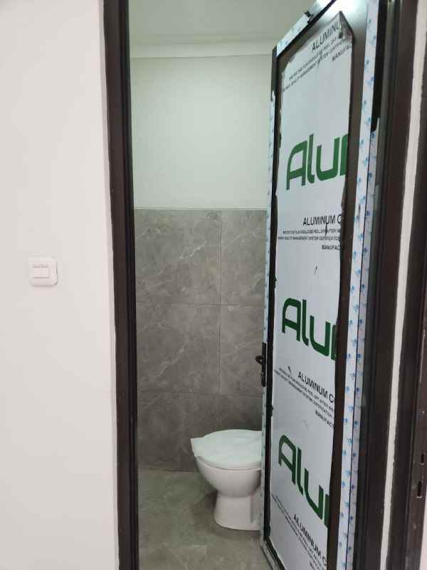 dijual rumah royal paka