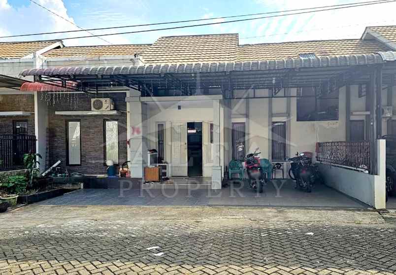 dijual rumah royal serdam 2 kota pontianak