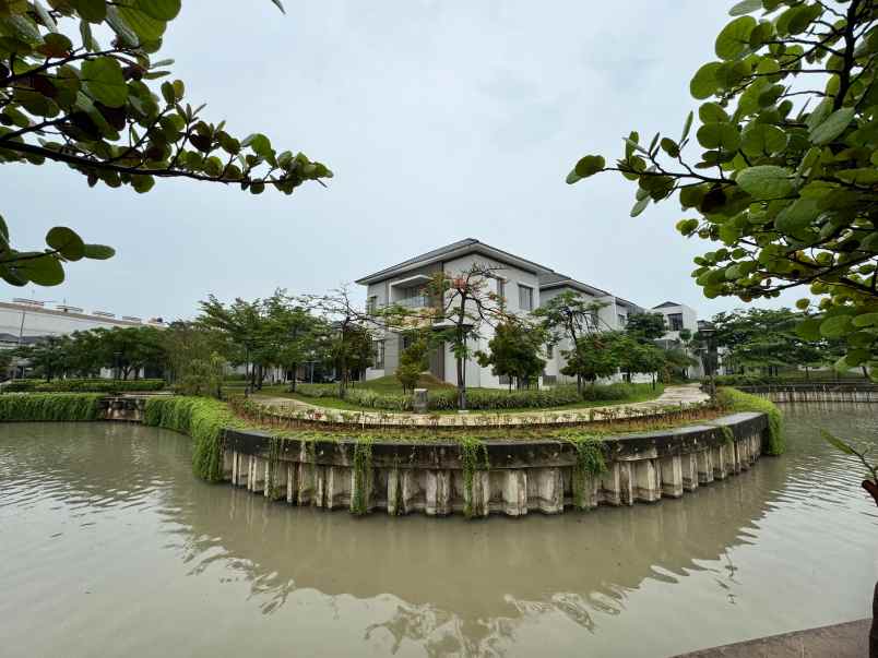 dijual rumah rumah di golf island