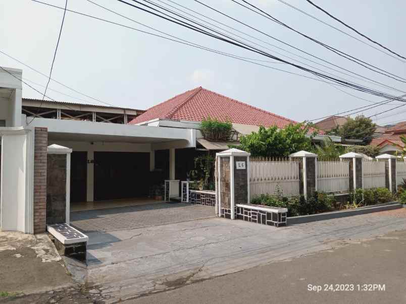 dijual rumah rumah komplek tni au