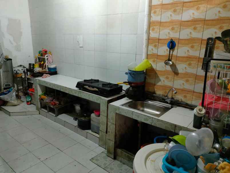 dijual rumah rungkut