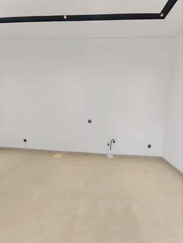 dijual rumah rungkut asri