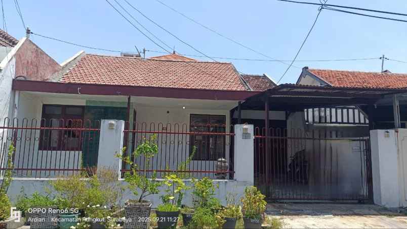 dijual rumah rungkut asri tengah