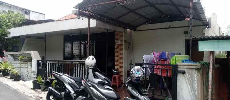 dijual rumah salak sendangguwo